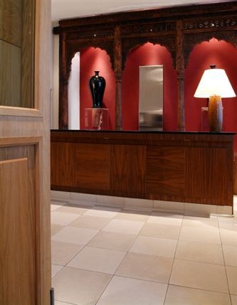 Mayflower Hotel -