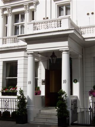 Gallery Hotel -