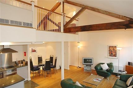 196 Bishopsgate Serviced Apartments - Living Area