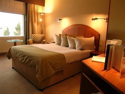 Hilton London Heathrow Airport Hotel - Double Room
