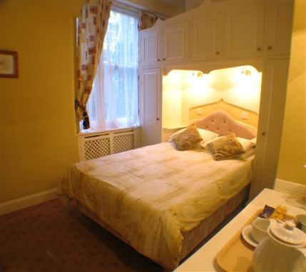 Maranton House Hotel -
