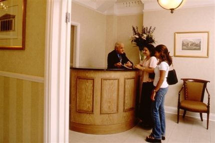 Four Seasons Townhouse -