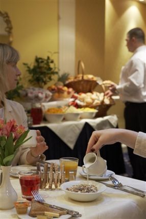 Quality Crown Hotel Hyde Park -