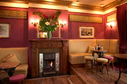 Berjaya Eden Park London Hotel - Bar / Lounge Area