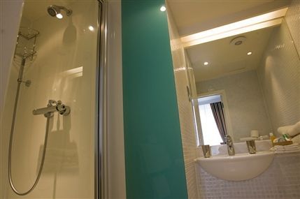 Sumner Hotel -