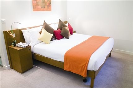 Ambassadors Bloomsbury Hotel - Double Room