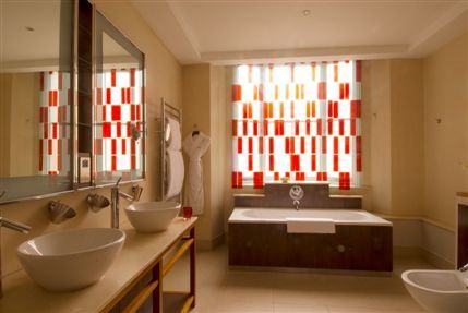 Taj 51 Buckingham Gate, Suites and Residences London - Junior Suite King Bathroom