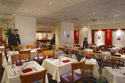 Thistle City Barbican Hotel - 120 Central Brasserie