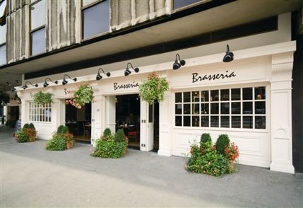 Thistle Westminster Hotel - Restaurant Exterior