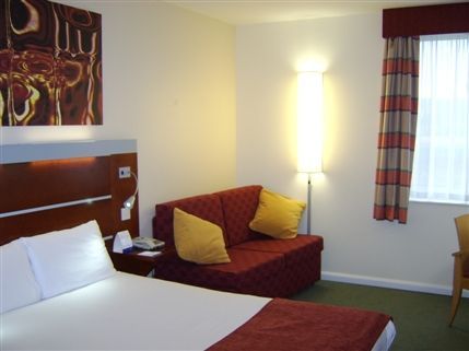 Holiday Inn Express Wimbledon South - Double + Sofa Bed