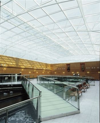 Radisson Blu Edwardian Heathrow - Atrium