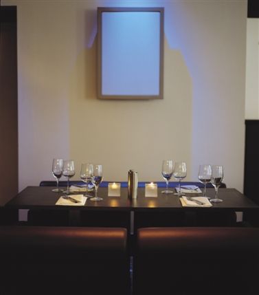 Radisson Blu Edwardian Sussex Hotel - Nova bar and restaurant