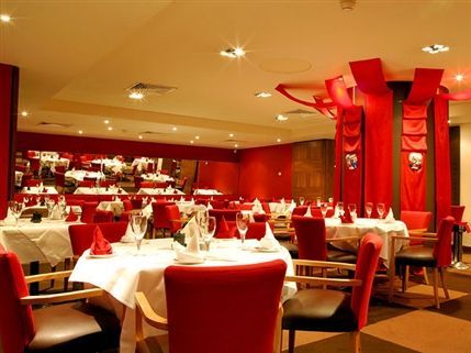 Holiday Inn London Heathrow M4, JCT4 - Sampans Restaurant