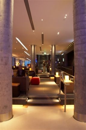 Hilton London Tower Bridge - Lobby