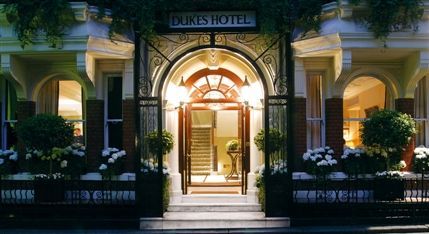 Dukes Hotel London - Entrance