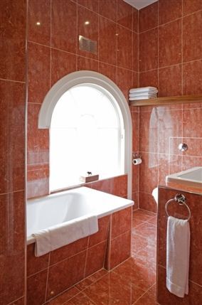New Linden Hotel -