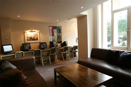 Umi Hotel -