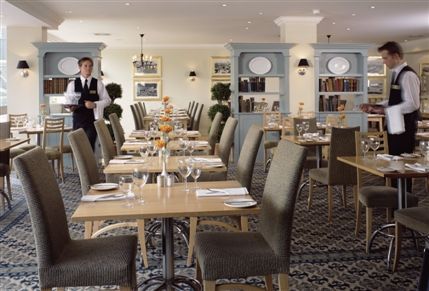Thistle London Heathrow Hotel T5 - First Edition Restaurant