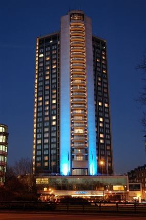 London Hilton on Park Lane - Exterior of London Hilton on Park Lane