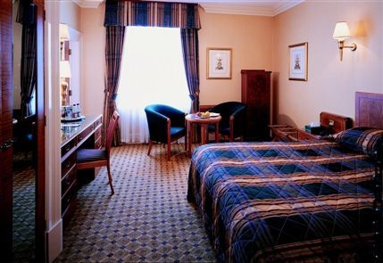 Thistle Bristol Hotel -