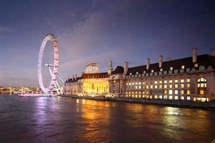 London Marriott Hotel County Hall - Exterior: Overlooking River Thames and Big Ben, next to London Eye