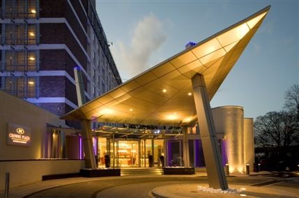 Crowne Plaza London Gatwick Airport - Exterior