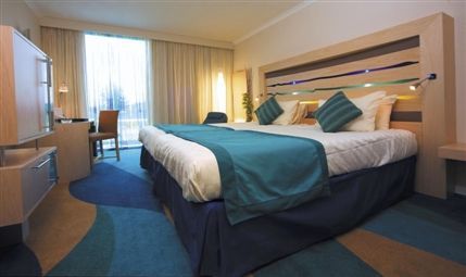 Radisson BLU Hotel London Stansted Airport - Ocean Guest Room