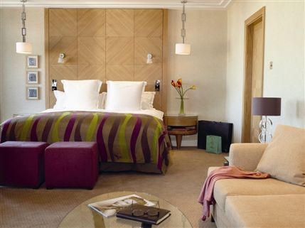 Jumeirah Carlton Tower Hotel -