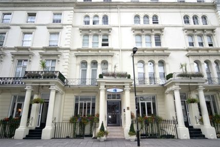 Umi Hotel -