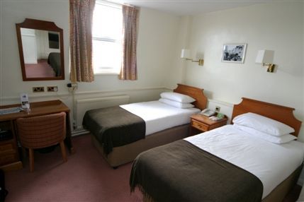 Umi Hotel -