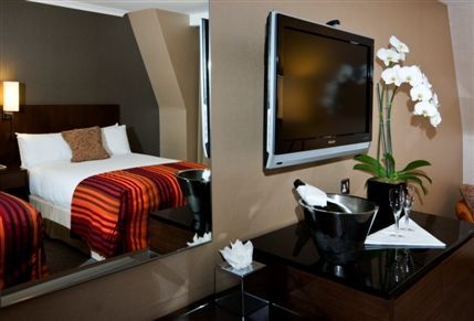 Crowne Plaza London Kensington - Deluxe 2 Double Beds