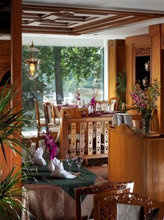 Royal Lancaster London - Nipa Thai Restaurant