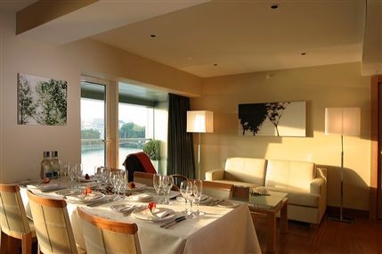 Plaza on the River Club & Residence London - One Bedroom Apartment with River View-private dinner