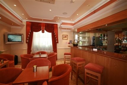 Days Inn Hyde Park Hotel London - Bar