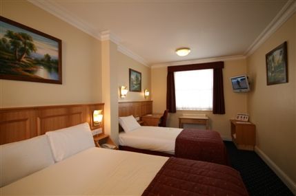 Days Inn Hyde Park Hotel London - Triple Room