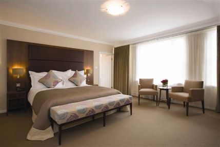 Dolphin House Serviced Apartments - One Bedroom Apartment at Dolphin House
