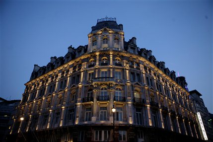 Every Hotel Piccadilly - Exterior
