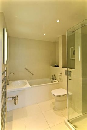 Tophams Hotel London -