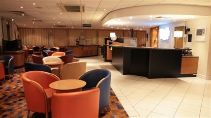 Holiday Inn Express Wandsworth - Hotel Lobby