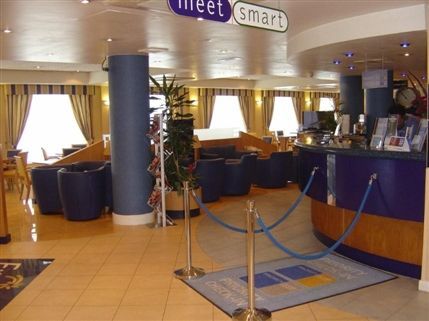 Holiday Inn Express London-Stratford - Reception