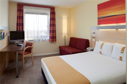 Holiday Inn Express London Newbury Park - Double + Sofa Bed
