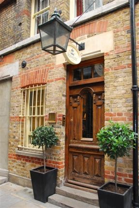 The Rookery Hotel London - Entrance
