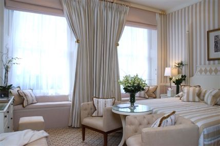 The Montague on the Gardens - Deluxe Double Room