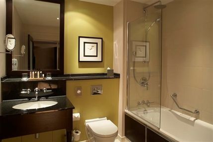 Hotel Russell London - Bathroom