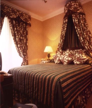 Gallery Hotel -