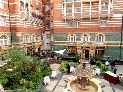 Taj 51 Buckingham Gate, Suites and Residences London - Courtyard at 51