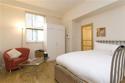 196 Bishopsgate Serviced Apartments - Bedroom