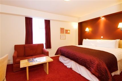 Kensington Close Hotel & Spa - Superior Double Room