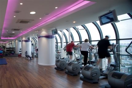 Jumeirah Carlton Tower Hotel - The Peak Health Club & Spa includes the latest cardio and gym equipment, plus exercise studios