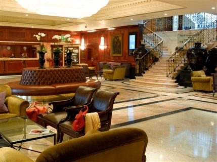 Radisson Blu Edwardian Heathrow - Lobby